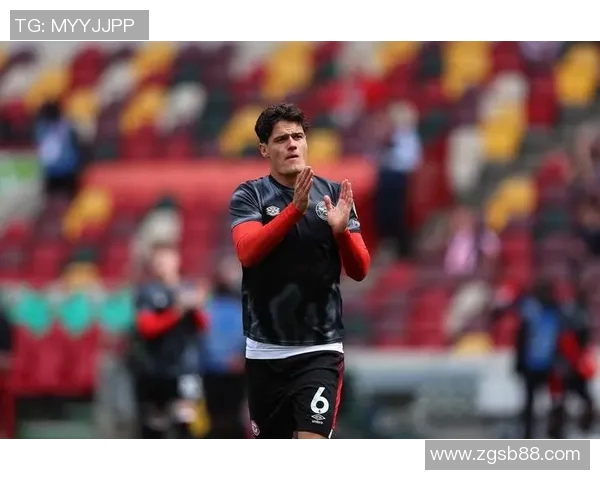 阿森纳领队透露球队将在转会窗口期内进行重磅引援,以挑战英超豪门 阿森纳领队透露球队将在转会窗口期内进行重磅引援,以挑战英超豪门