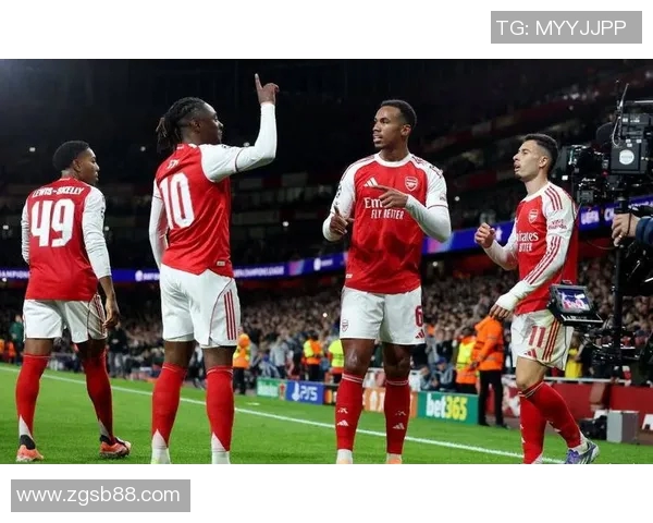 英国足球联赛恢复比赛，曼城击败利物浦重返领先地位